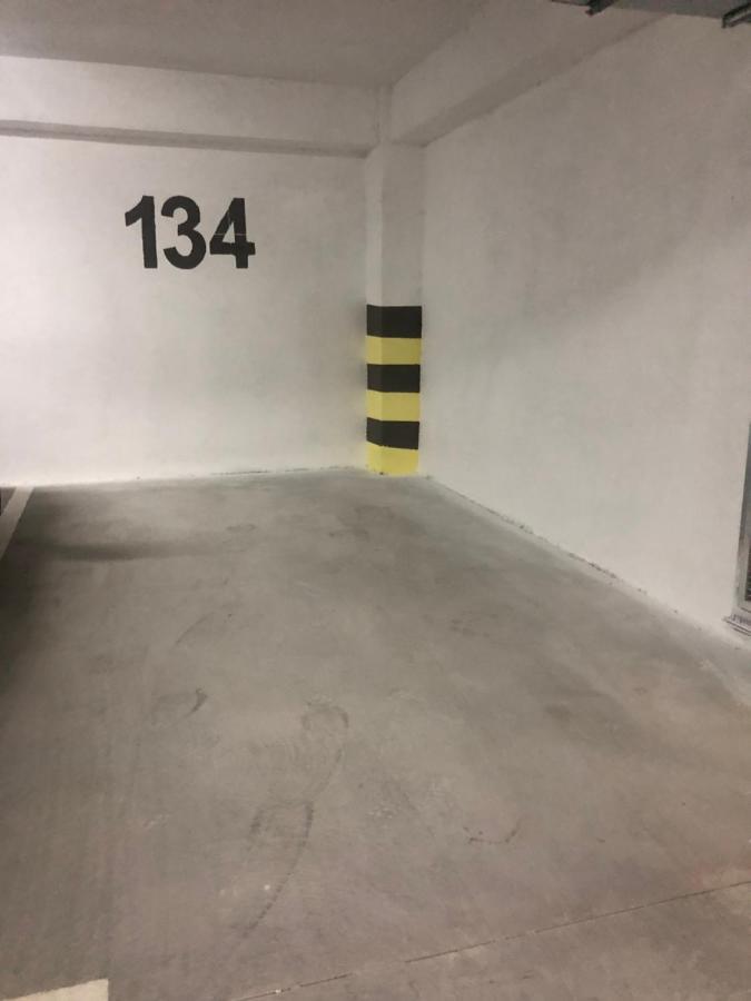 Porta Leks Apartment, Self Check-In, Own Parking Skopje Exterior photo