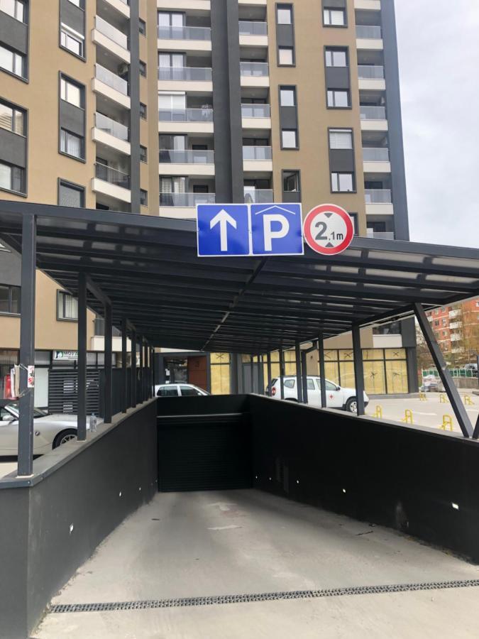 Porta Leks Apartment, Self Check-In, Own Parking Skopje Exterior photo